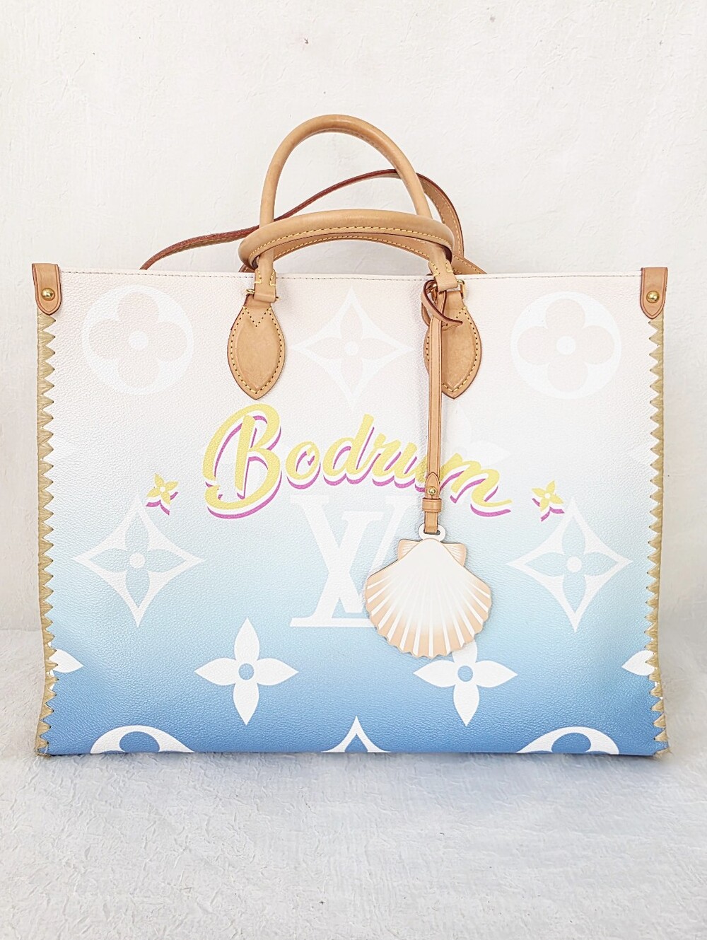 Auth Louis Vuitton Monogram Giant Raffia Bodrum By The Pool Onthego GM Tote